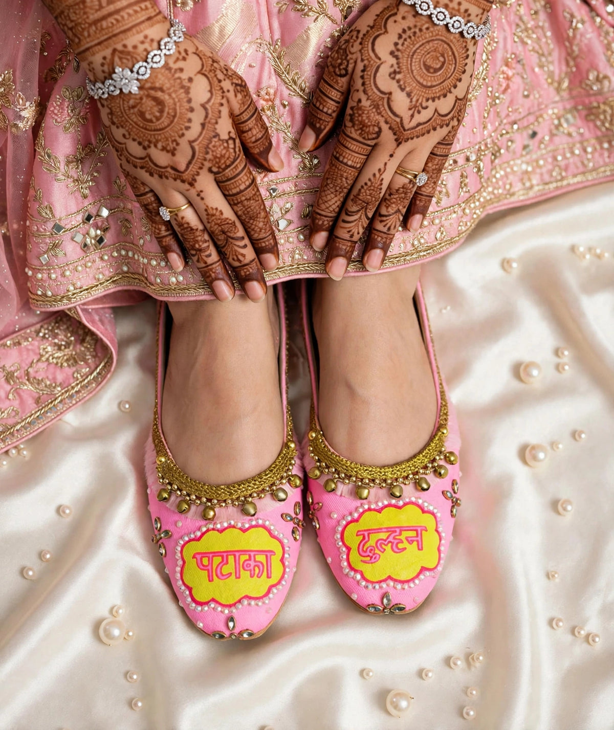Pataka Dulhan Jutti | Pink Bridal Mojari for Haldi & Mehndi | Custom Dulhan Jutti | Funky N Trendy